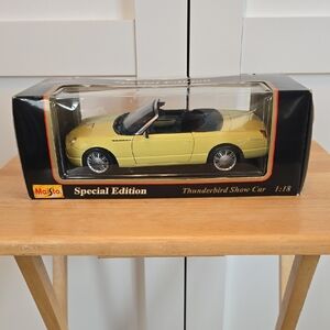 Maisto Special Edition Yellow Thunderbird Show Car 1:18 Die-Cast Model
